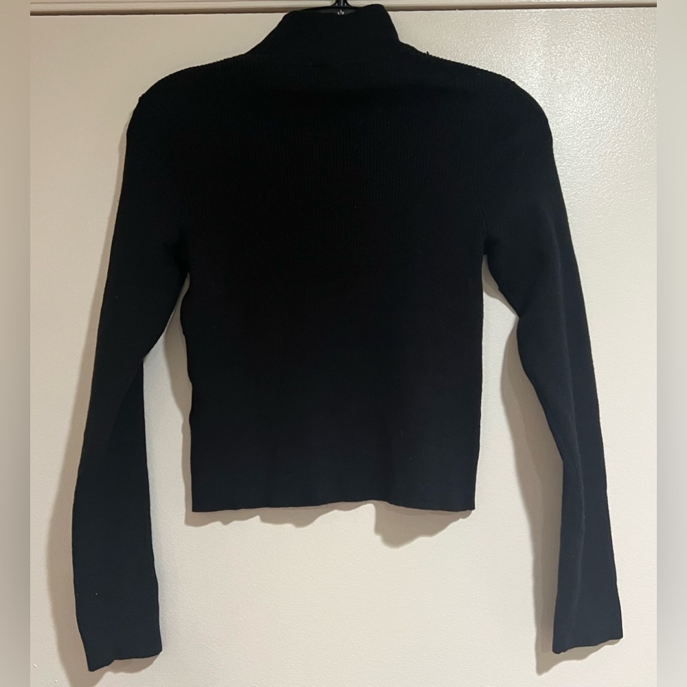 Two sweater bundle - Picture 5 of 10